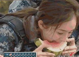 明星幕后大揭秘：他的一举一动都在关注焦点🔥